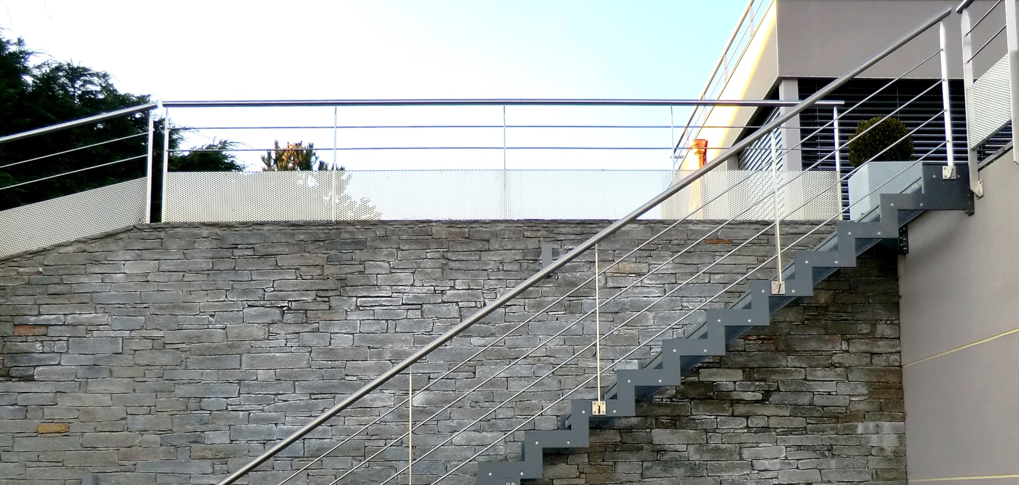 escalier extérieur sur mesure en métal