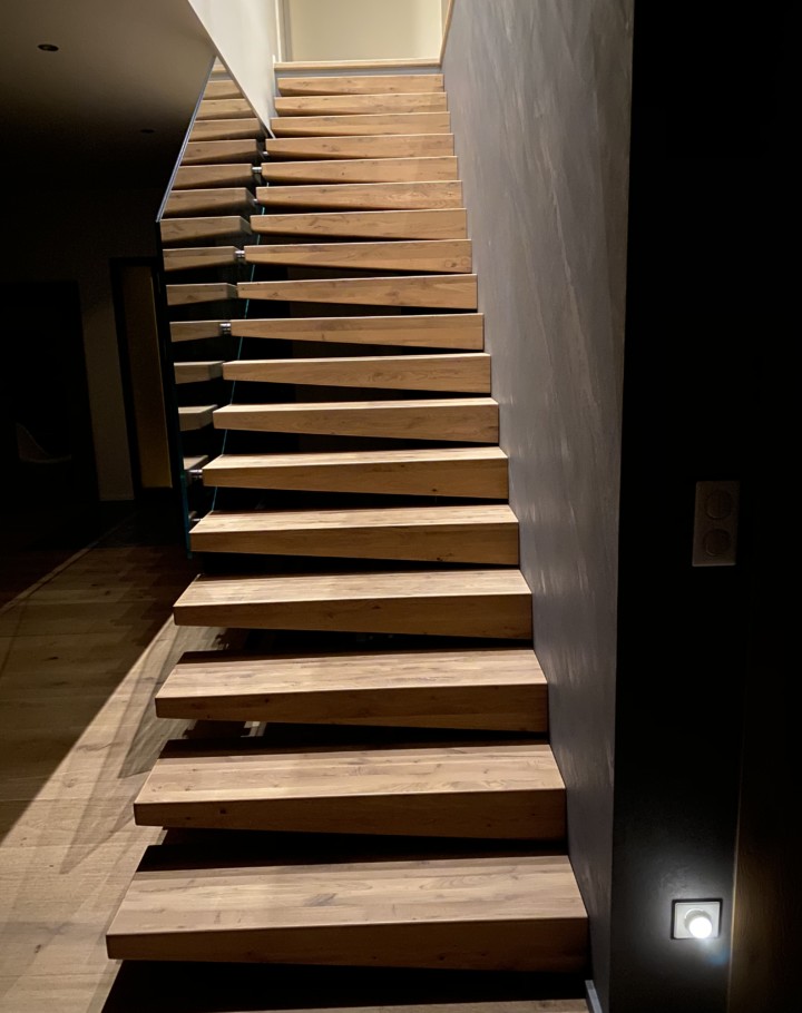 ascenso artisan fabricant poseur d'escalier et garde-corps sur mesure