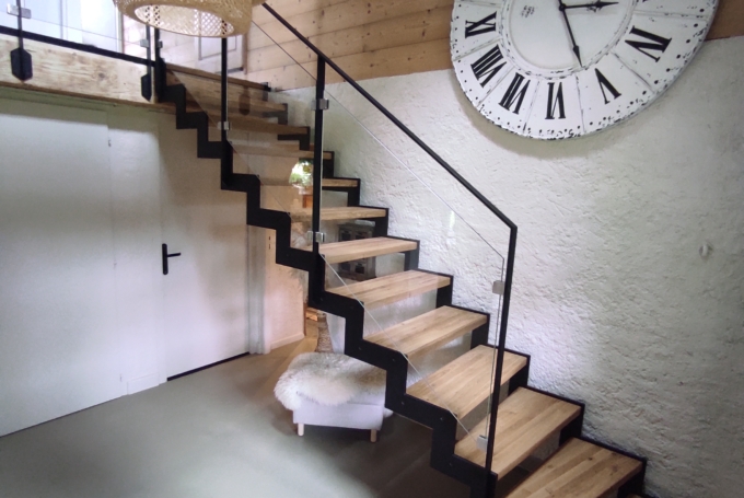Pourquoi faire appel à un artisan local spécialisé pour votre escalier sur-mesure ?